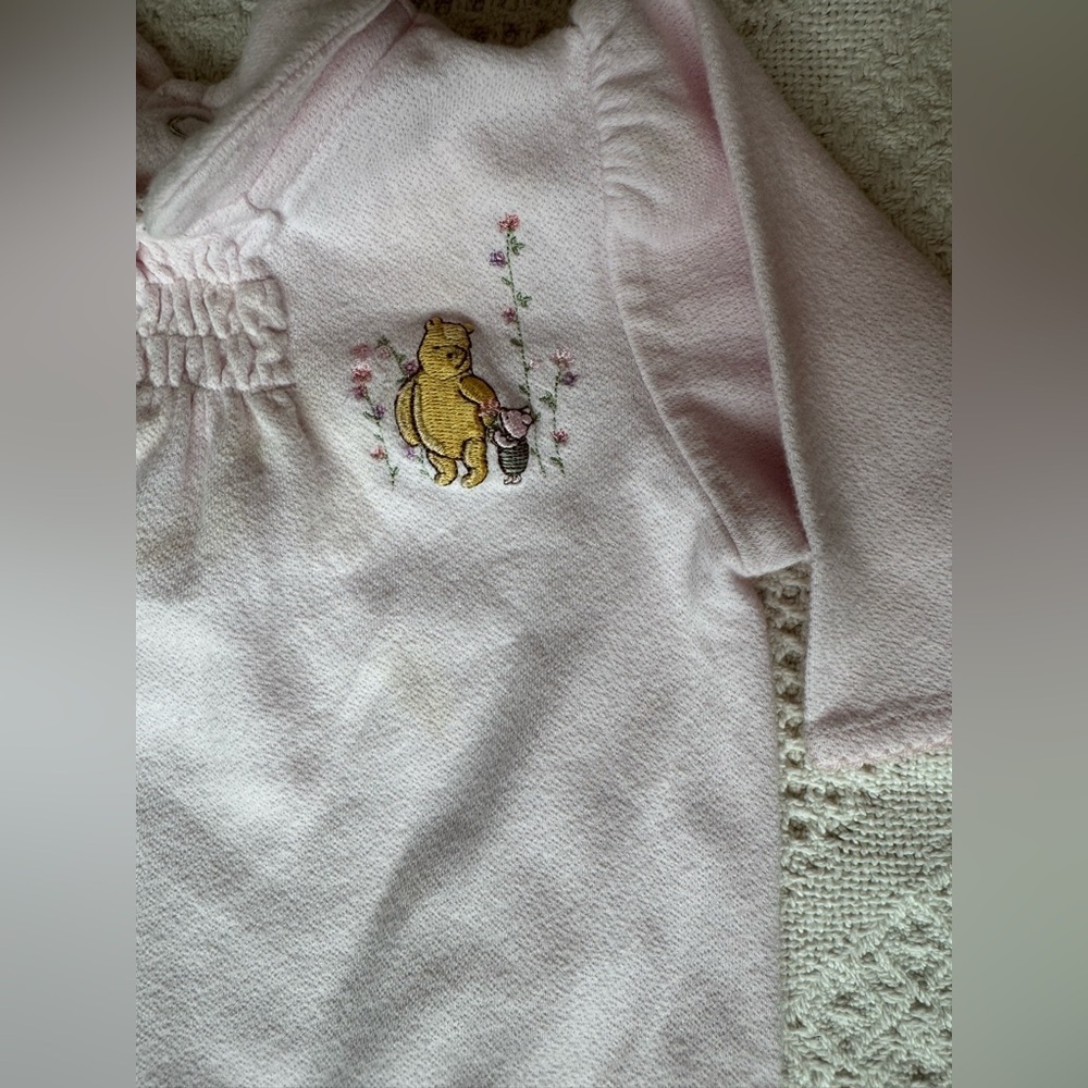 Vintage Pooh, Flowers for two outfit - Picture 2 of 4